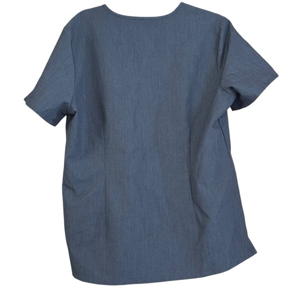 FIGS Technical Collection Blue Gray Scrub Top Women’s M Healthcare RN Doctor MD - Picture 2 of 12